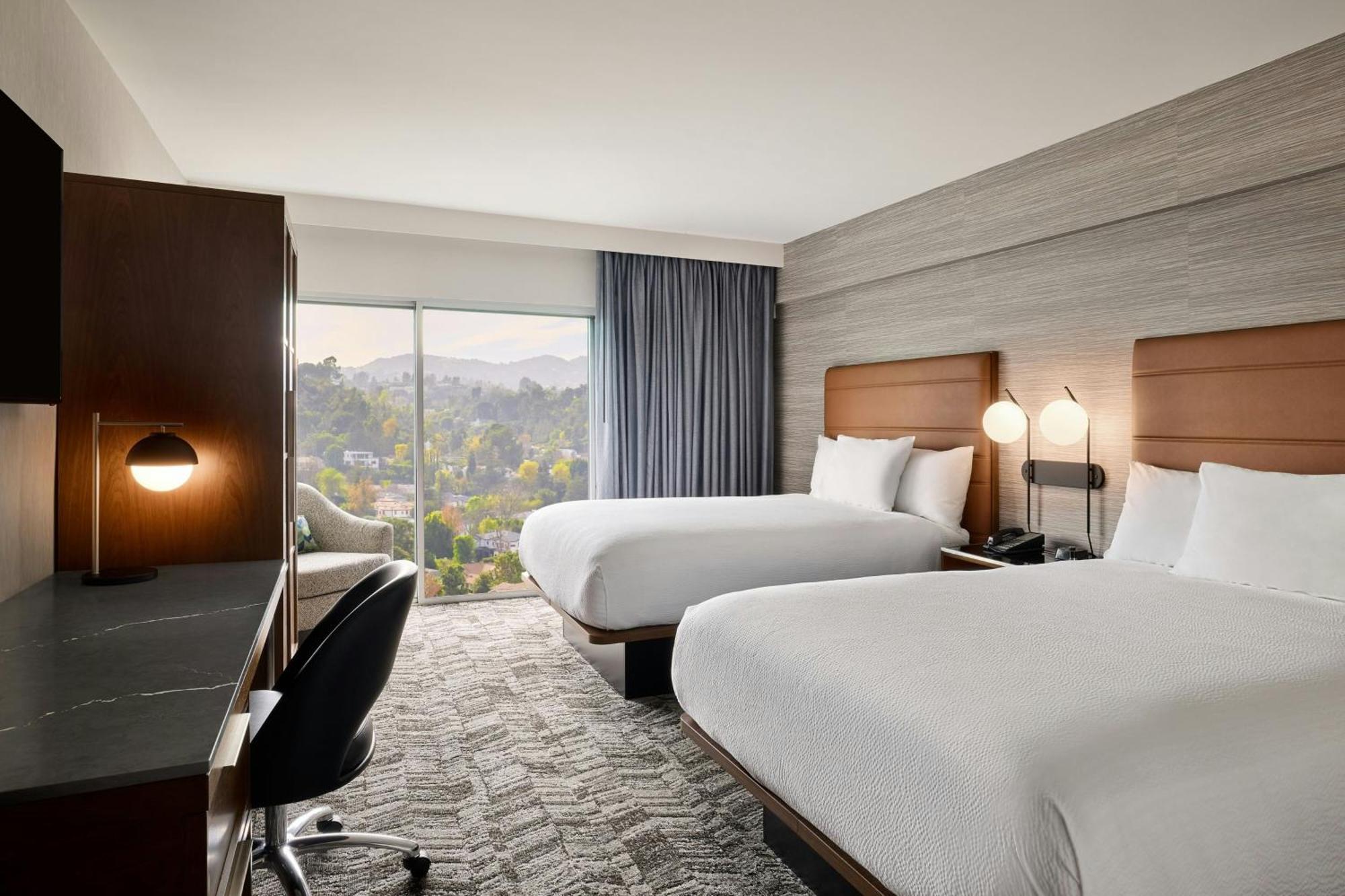 Courtyard Los Angeles Sherman Oaks Exterior photo